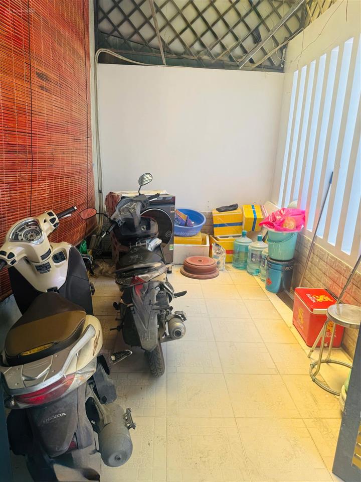 Nhà 3 tầng đình phong phú 80m2 7ty500 hẻm xe tải khu phân lô