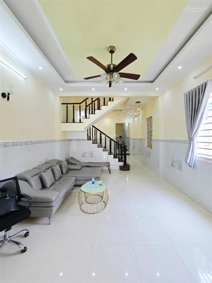 Bán nhà đường số 1, phường long trường, tp thủ đức, 5,6 tỷ, 99m2,2 tầng nhà mới hàng cực rẻ.