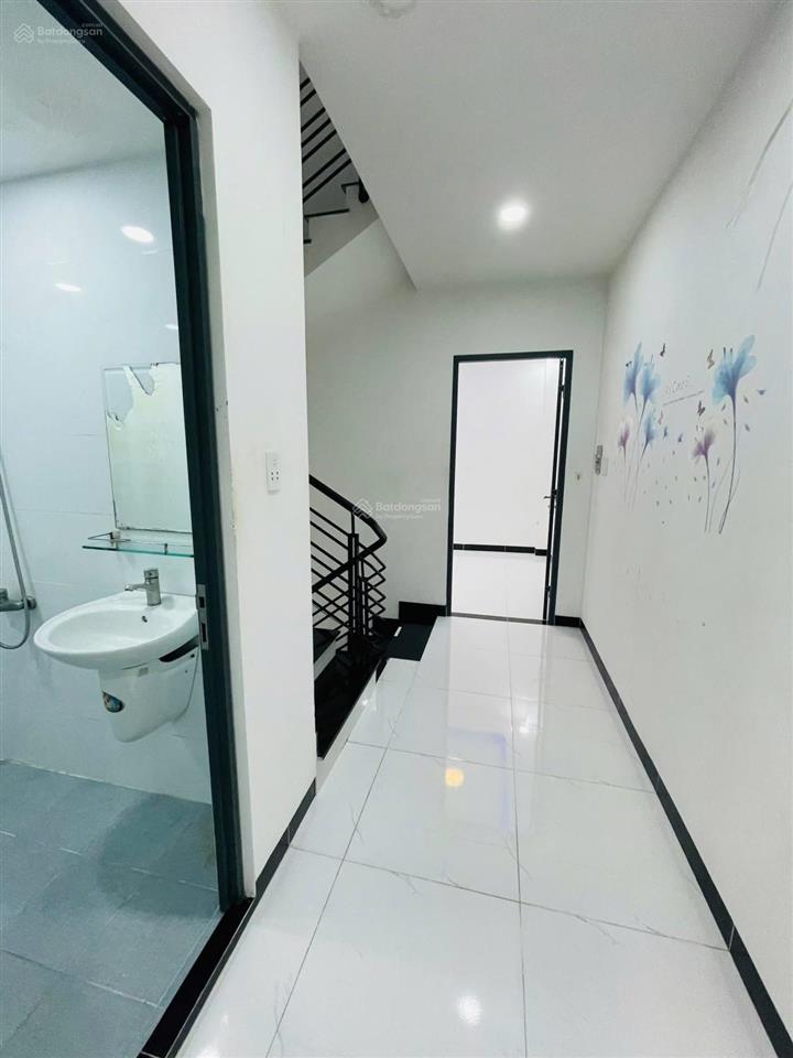 Nhà 3 tầng trường lưu 50.3m2 4ty35 4pn 3wc hẻm xe tải nhà mới tinh