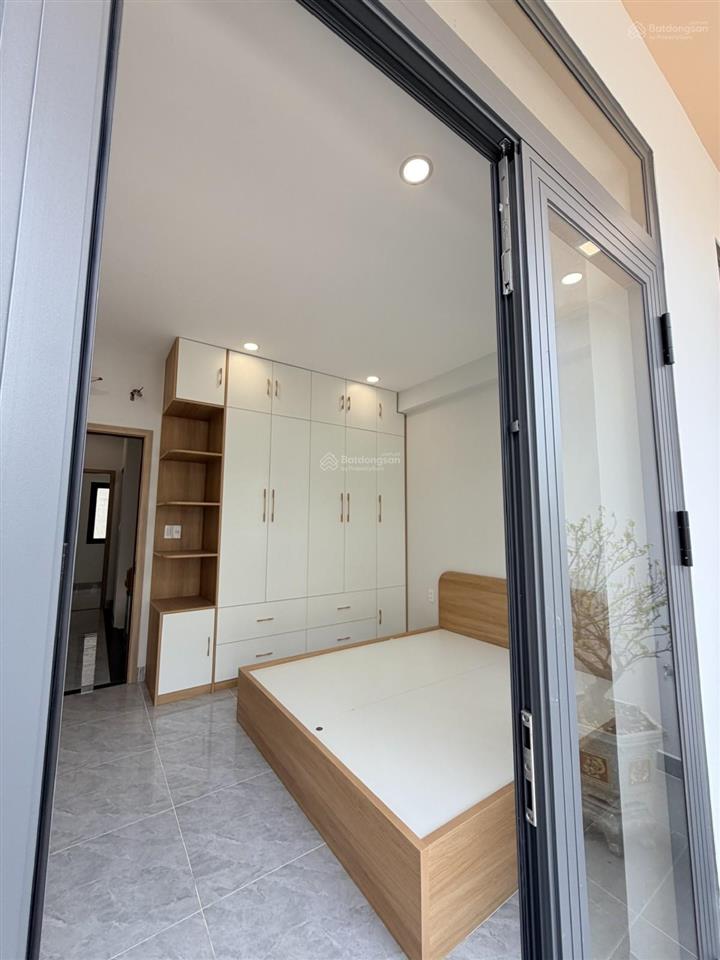 Nhà 4 tầng 52m2 đường số 1 long trường 5.68ty nhà mới 4pn 3wc