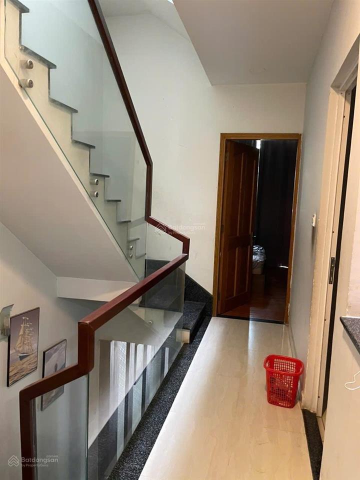 Nhà 4 tầng võ văn hát 59m2 5.5 tỷ 4pn 3wc + phòng thờ nhà mới vào ở ngay