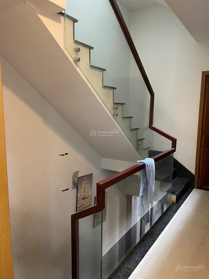 Nhà 4 tầng võ văn hát 59m2 5.5 tỷ 4pn 3wc + phòng thờ nhà mới vào ở ngay