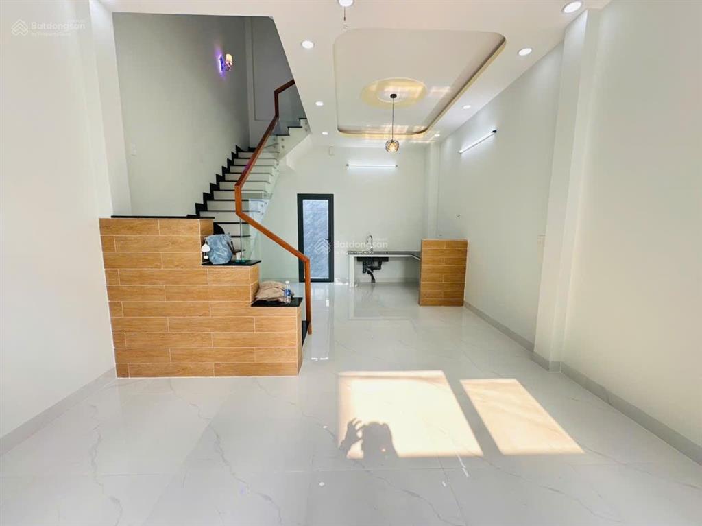 Nhà tam đa long trường 4 tầng 50.4m2 5ty6 4pn 3wc nhà mới vào ở ngay