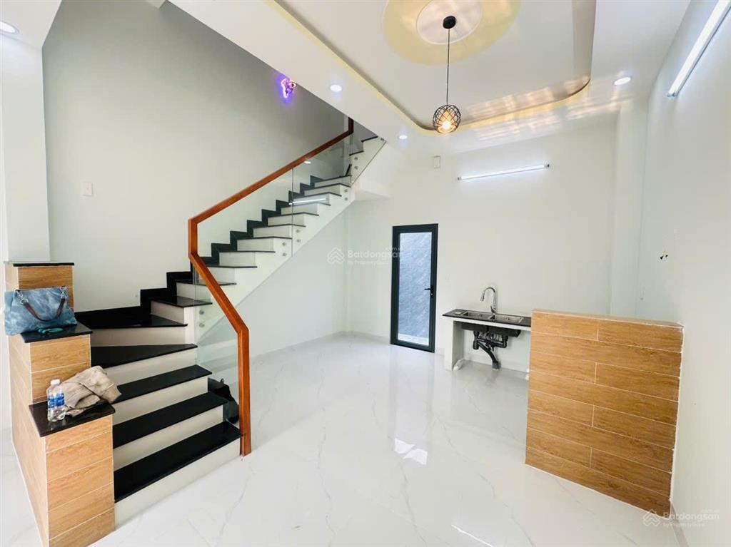 Nhà tam đa long trường 4 tầng 50.4m2 5ty6 4pn 3wc nhà mới vào ở ngay