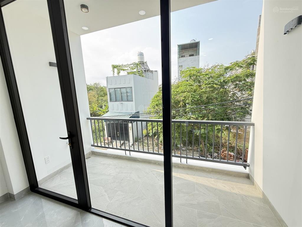 Nhà 5 tầng 52m2 5tỷ68 đường số 1 long trường nhà mới tinh tặng full nội thất