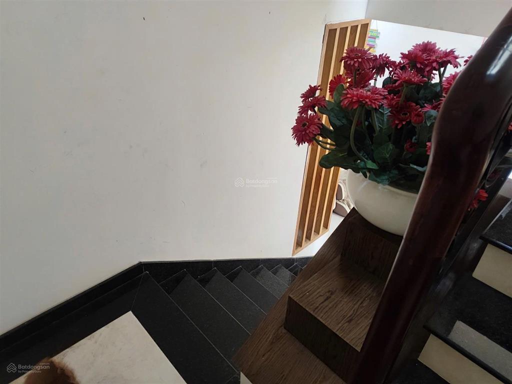 Nhà mặt tiền đường 3 83m2 3 tầng 5ty2 4pn 3wc ngang 4.5m tiện kinh doanh