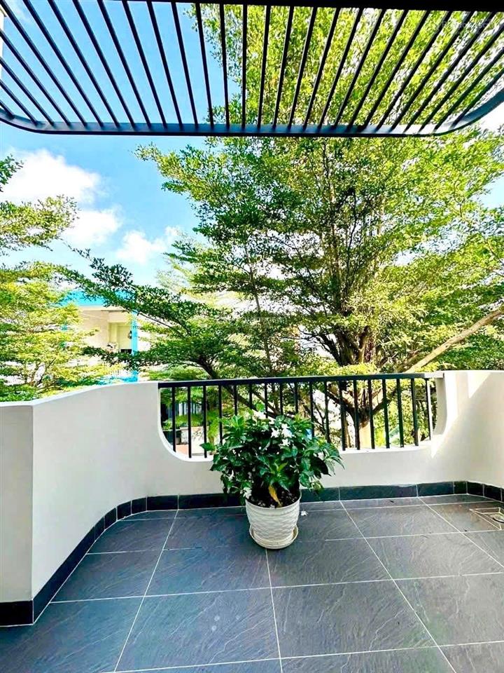 Nhà 4 tầng 50m2 mới 4pn đường số 8 trường thạnh giao full nội thất