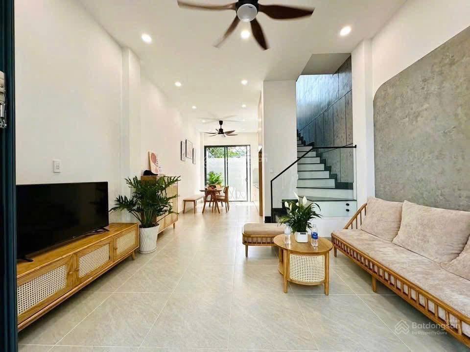 Nhà 4 tầng 50m2 mới 4pn đường số 8 trường thạnh giao full nội thất