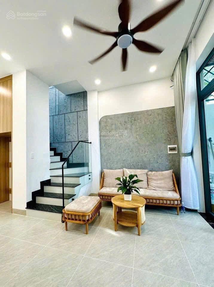 Nhà 4 tầng 50m2 mới 4pn đường số 8 trường thạnh giao full nội thất