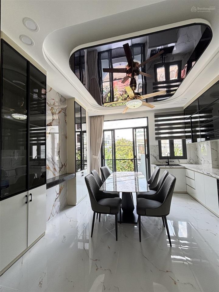 Nhà 4 tầng 52m2 mới cực đẹp 4pn 6tỷ đường số 1 long trường