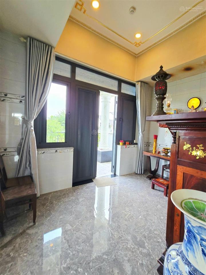 Biệt thự 3 tầng 160m2 gia hoà q9 chỉ 19.8tỷ thương lượng