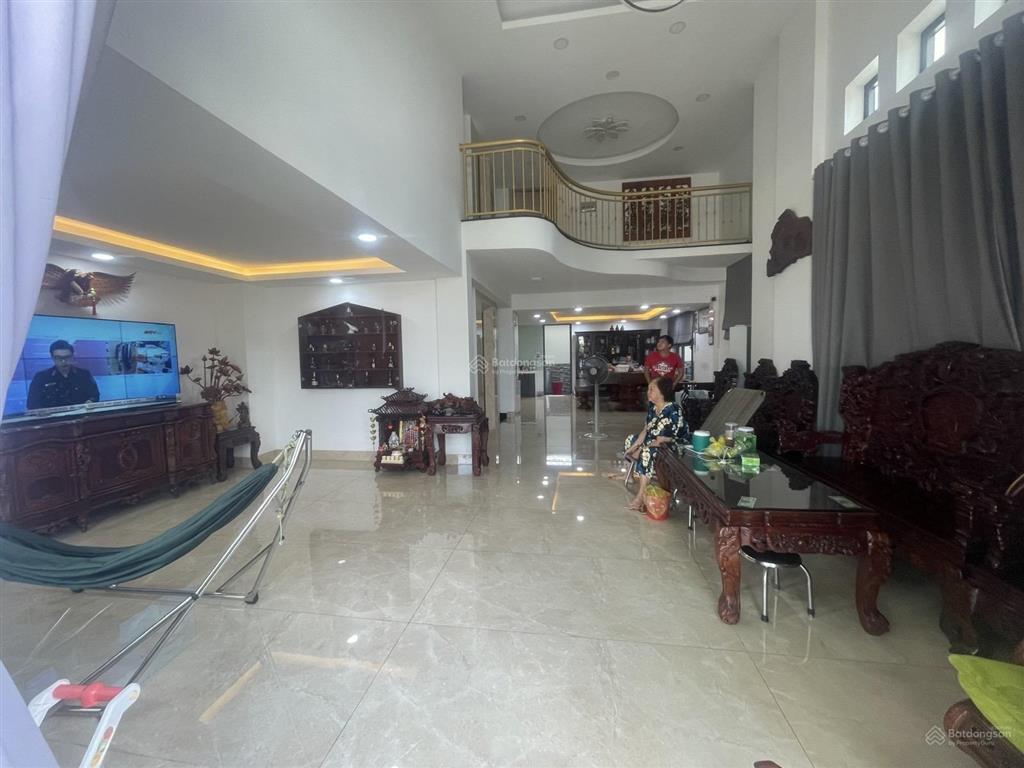 Biệt thự 27tỷ kdc gia hoà 200m2(10x20) mới xây dựng