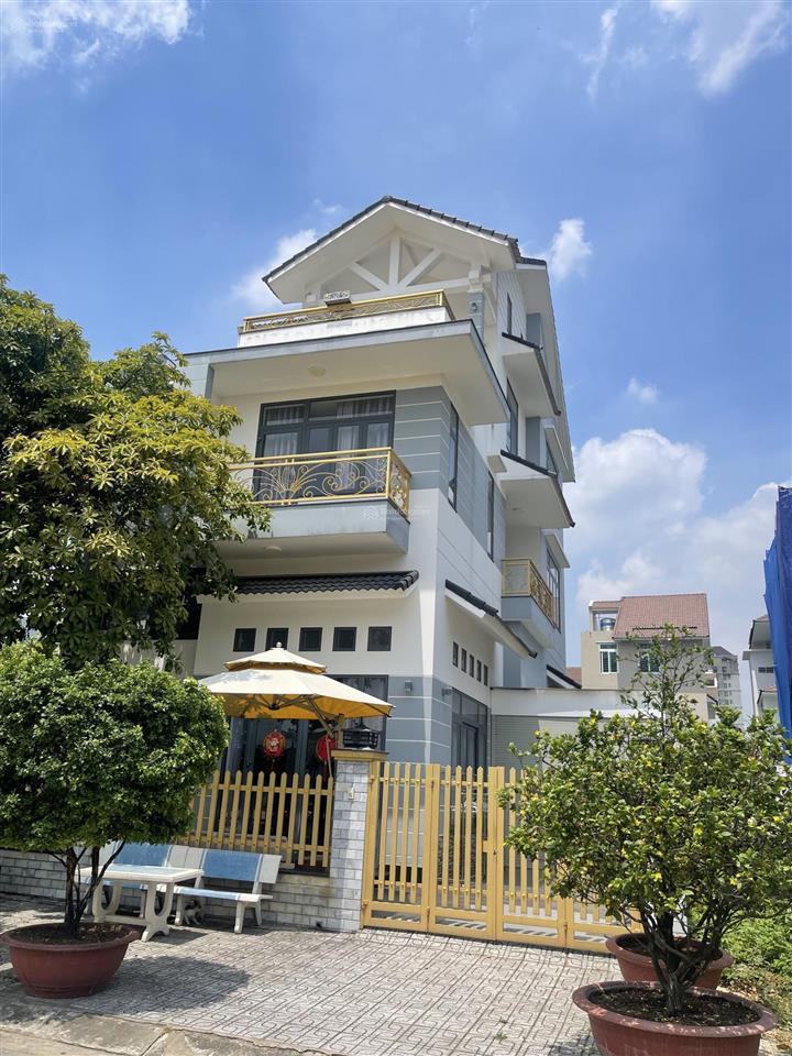 Biệt thự 27tỷ kdc gia hoà 200m2(10x20) mới xây dựng
