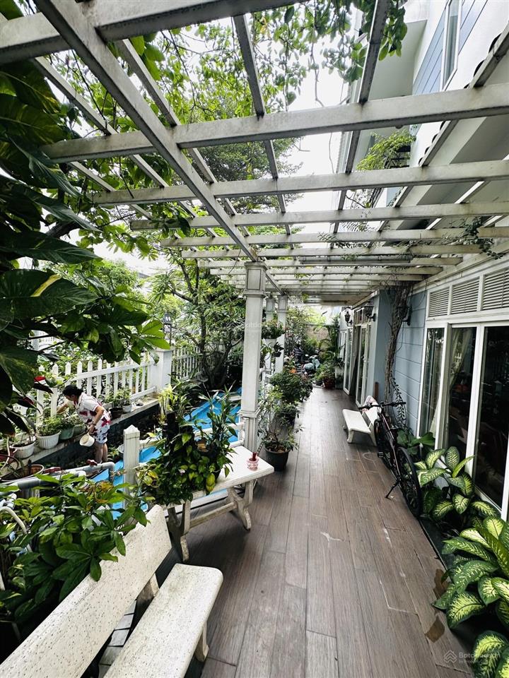 Biệt thự lô góc khu dân cư gia hoà 43tỷ 250m2 5tầng