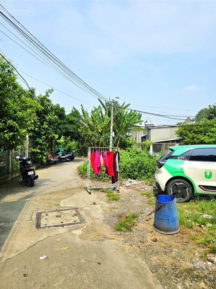 Bán nhà 74m2 2 tầng gần chợ long trường giá 5tỷ7 hẻm xe hơi
