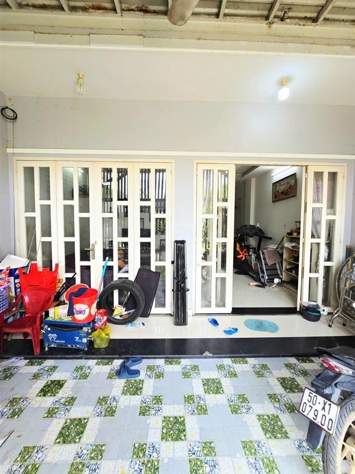 Bán nhà 74m2 2 tầng gần chợ long trường giá 5tỷ7 hẻm xe hơi