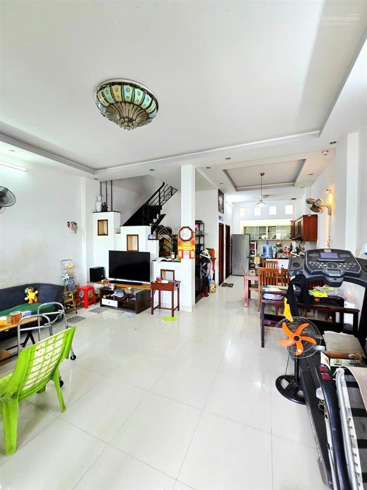 Bán nhà 74m2 2 tầng gần chợ long trường giá 5tỷ7 hẻm xe hơi