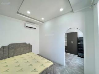 Căn hộ cityland tách bếp, nội thất mới, máy giặt riêng giá 6tr/tháng