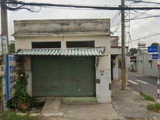 Tôi chính chủ cần bán trước tết đất tặng nhà nát nằm ngay mặt tiền ql22 5.5x20 giá 1 tỉ 790 còn tl.