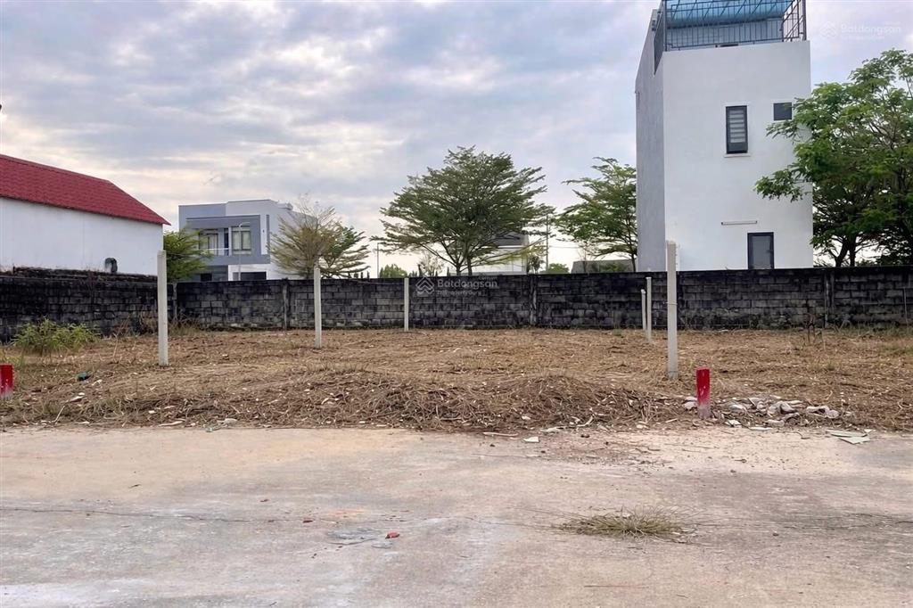 Tôi chính chủ cần bán lô đất f0 chưa qua đầu tư 110m2 xã tân an hội củ chi giá 1 tỷ 280 còn tl.