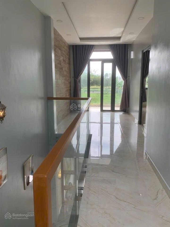 Tôi cần bán nhà 6.5x13.5 có 82,7m2 thổ cư xã tân thạnh đông giá 1 tỷ 680 còn thương lượng