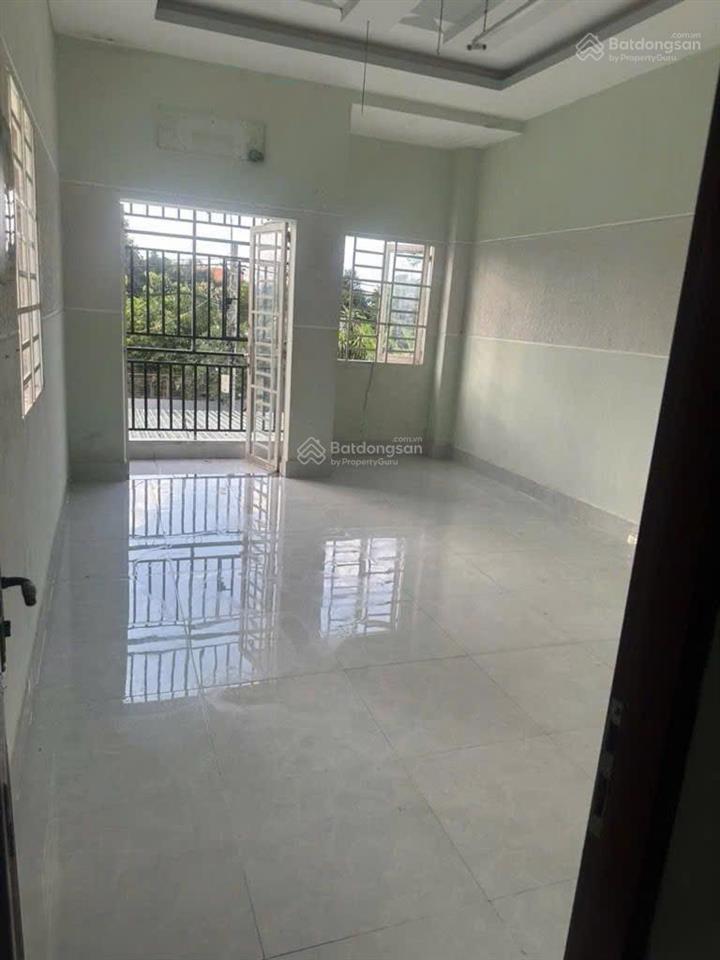 Tôi cần bán nhà 1 trệt 1 lầu 5x30 có 124m2 vị trí đẹp ngay cầu vượt củ chi giá 1 tỷ 980