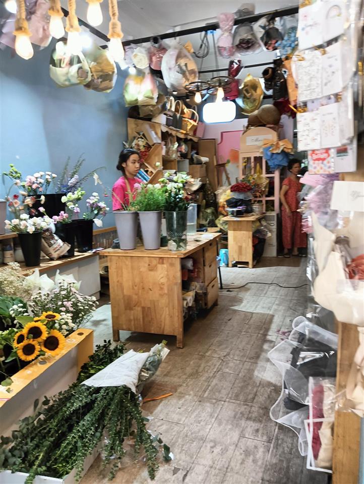 Bán nhà mặt phố, vỉa hè, kinh doanh sầm uất,nhà mặt phố giá trong ngõ ngách,cơ hội không có lần hai