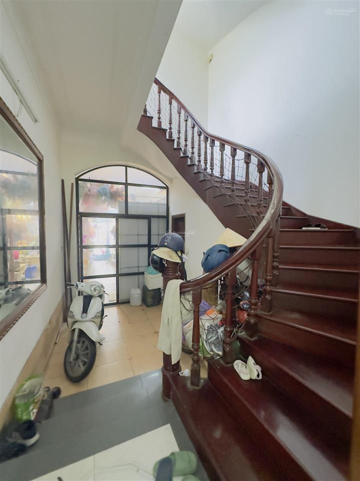 Bán nhà mặt phố, vỉa hè, kinh doanh sầm uất,nhà mặt phố giá trong ngõ ngách,cơ hội không có lần hai