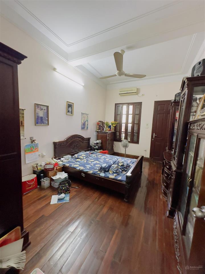 Bán nhà mặt phố, vỉa hè, kinh doanh sầm uất,nhà mặt phố giá trong ngõ ngách,cơ hội không có lần hai