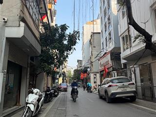 Bán nhàvị trí mặt phố kim mã thượng, ngay ngã 3 giao linh lang. 3 mặt thoáng, bên phải giáp cơ