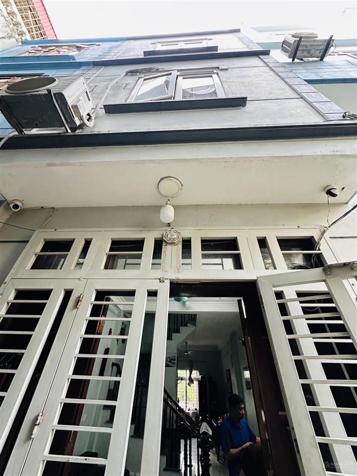 Bán nhà giá đầu tưdân xâymặt tiền tiêu chuẩntầng 2 phòng vệ sinh giữathoáng trước sau vĩnh viễn