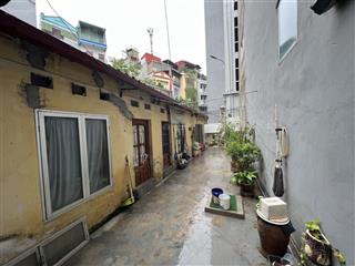 Bán nhà dân xây, 2 tầng cũ.ngõ ba gác, 40m ra phố.lô góc 3 thoáng vĩnh viễn. vừa ở kết hợp cho thu