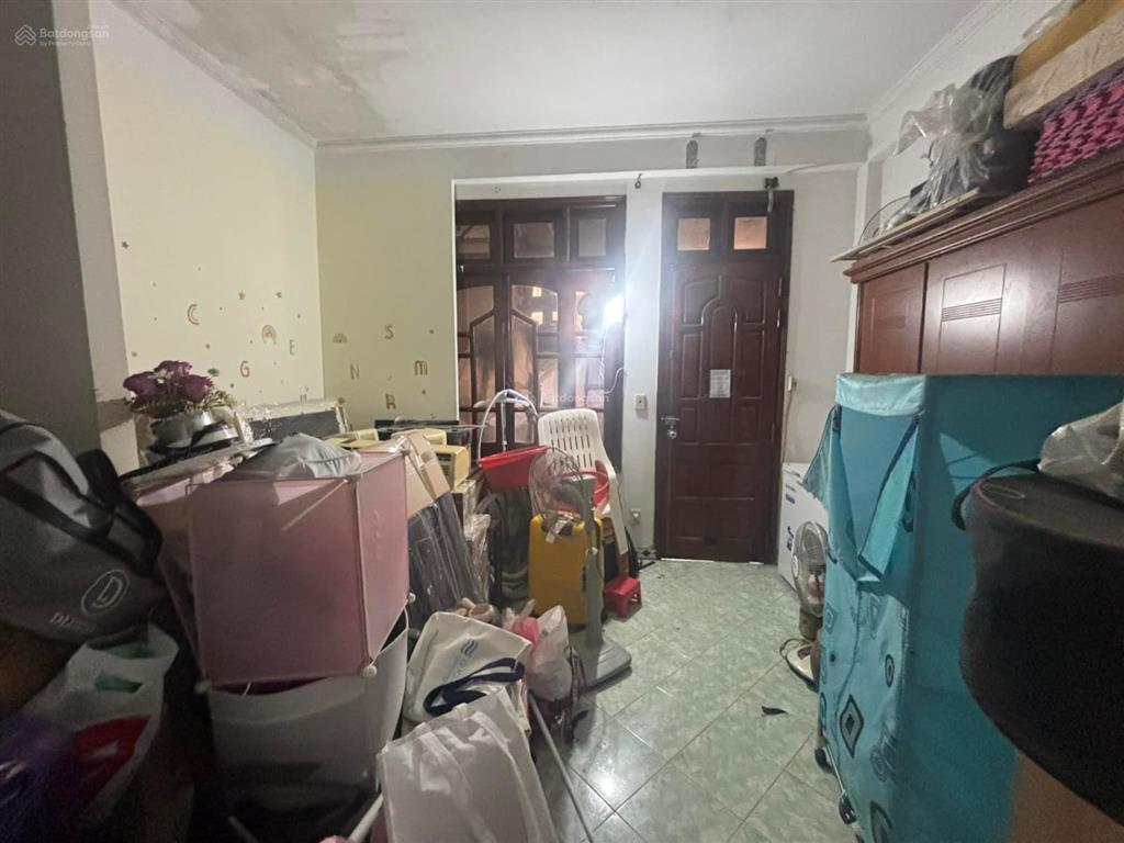 Bán mặt phố xã đàn 2kinh doanhlô góctrước nhà 2 ô tô tránhvài bước chân ra hồ đắc di quanh năm
