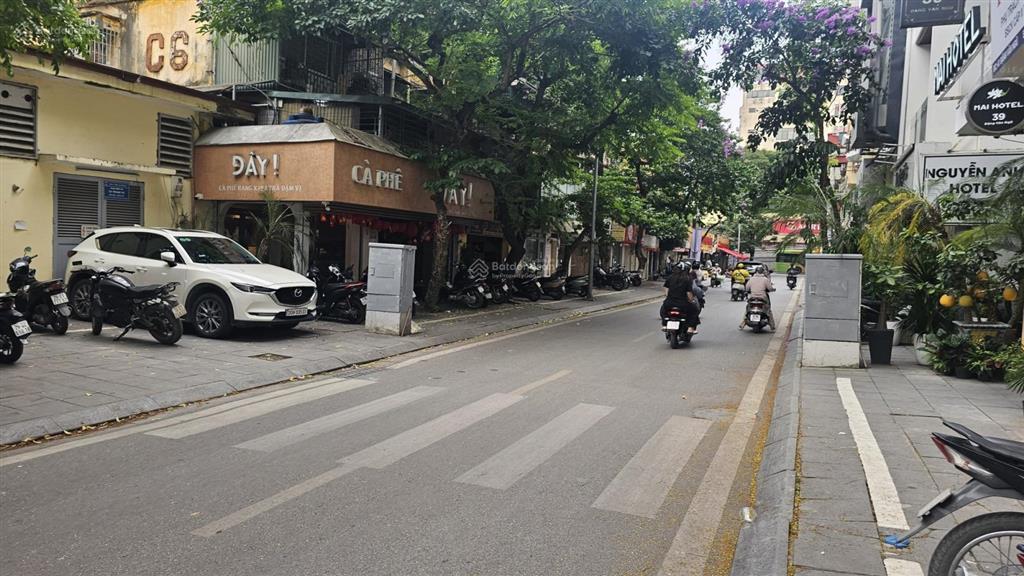 Bán siêu phẩm lô góc mặt phố đặng văn ngữvị trí độc bảnkinh doanh đa loại hình