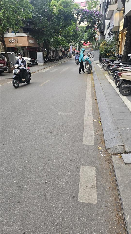 Bán siêu phẩm lô góc mặt phố đặng văn ngữvị trí độc bảnkinh doanh đa loại hình