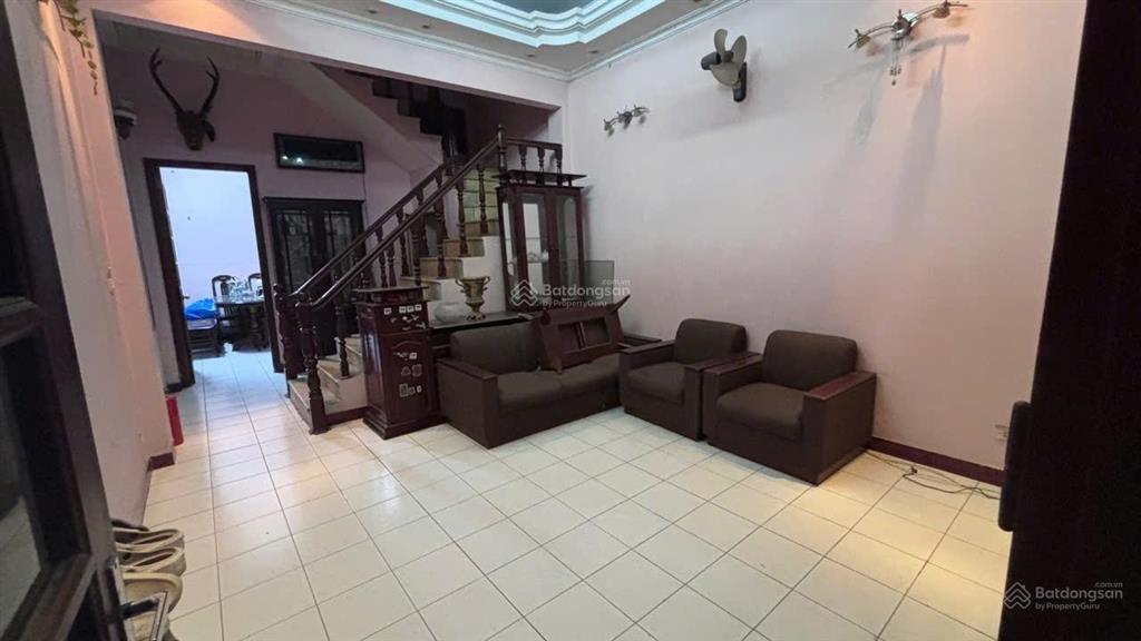 Bán nhà mặt ngõ thông tứ tung , khu vực kinh doanh sầm uấtlô góc 3 thoáng vĩnh viễn10m ra ô tô tr