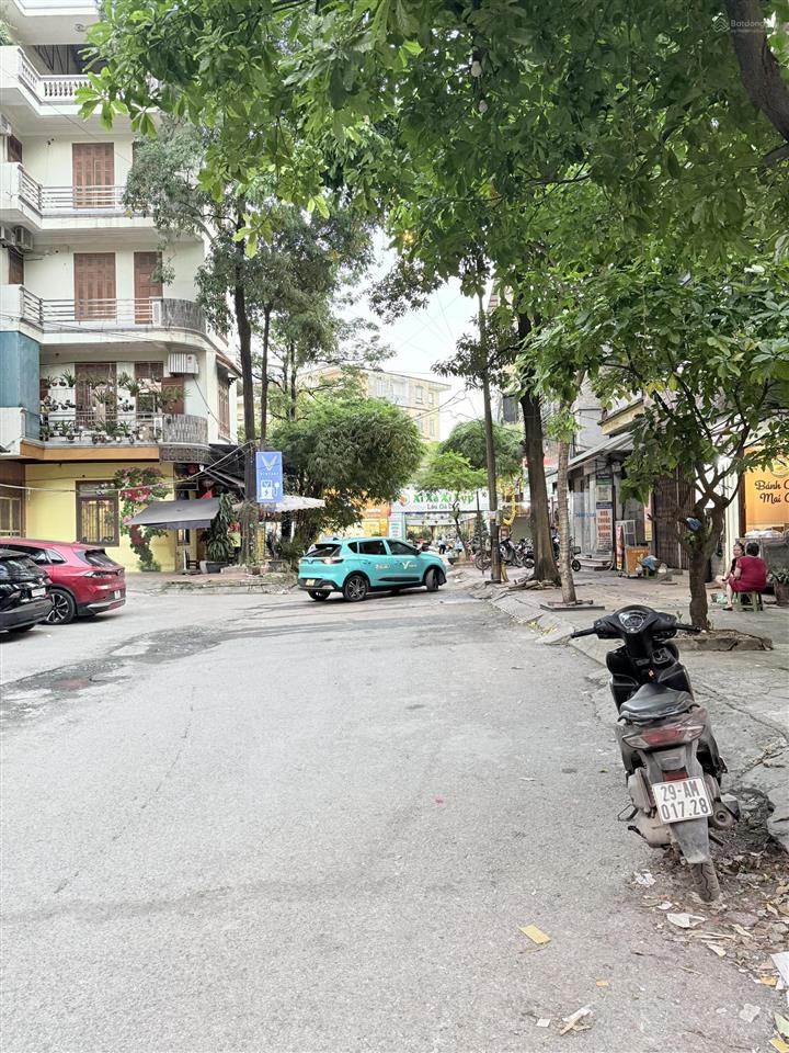 Bán toà nhà văn phòngapartment gara ô tô  kinh doanh  8 tầng thang máy  18 căn hộ apartment