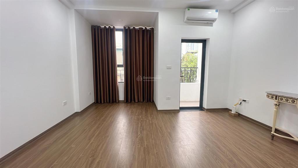 Bán nhà siêu phẩm vạn bảo  ngõ ô tô  kinh doanh vô đối  thang máy vèo vèo