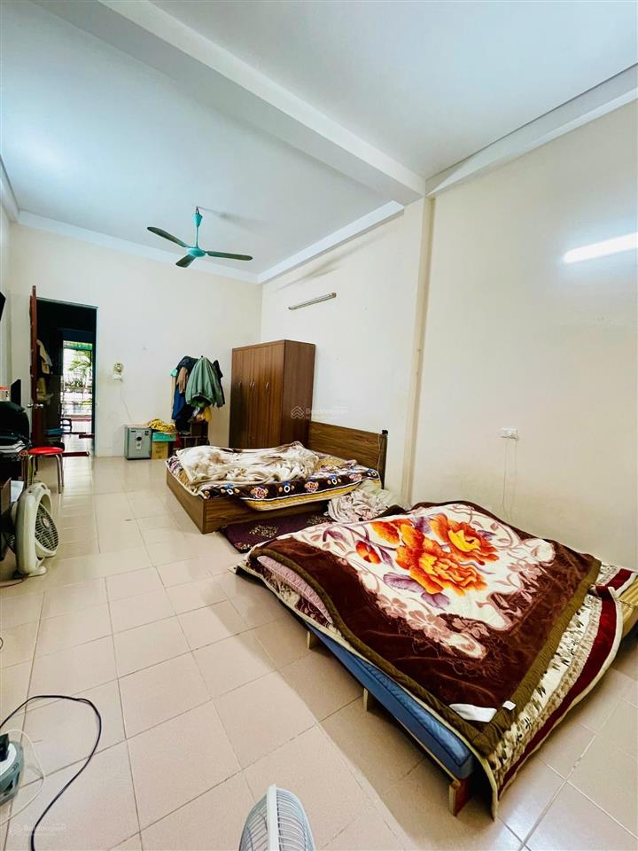 Bán nhà mặt phố hạ yên quyếtyên hòanhà cần thanh khoản nhanhgiá đã điều chỉnh 20%nhà 2 mặt phố