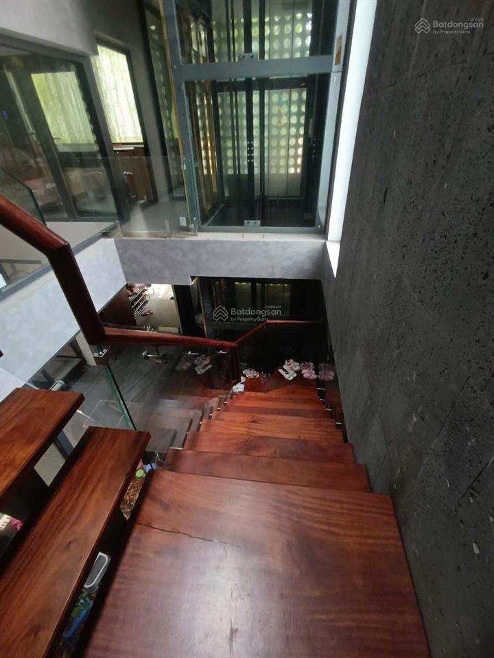 Bán biệt thự nhà vườn đẳng cấp vĩnh hưngkhông gian sống xanhthiết kế hiện đại có thang máy,hồ bơi
