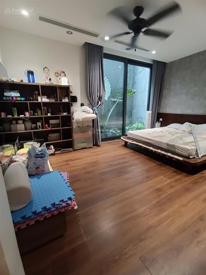 Bán biệt thự nhà vườn đẳng cấp vĩnh hưngkhông gian sống xanhthiết kế hiện đại có thang máy,hồ bơi