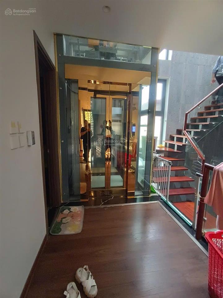 Bán biệt thự nhà vườn đẳng cấp vĩnh hưngkhông gian sống xanhthiết kế hiện đại có thang máy,hồ bơi