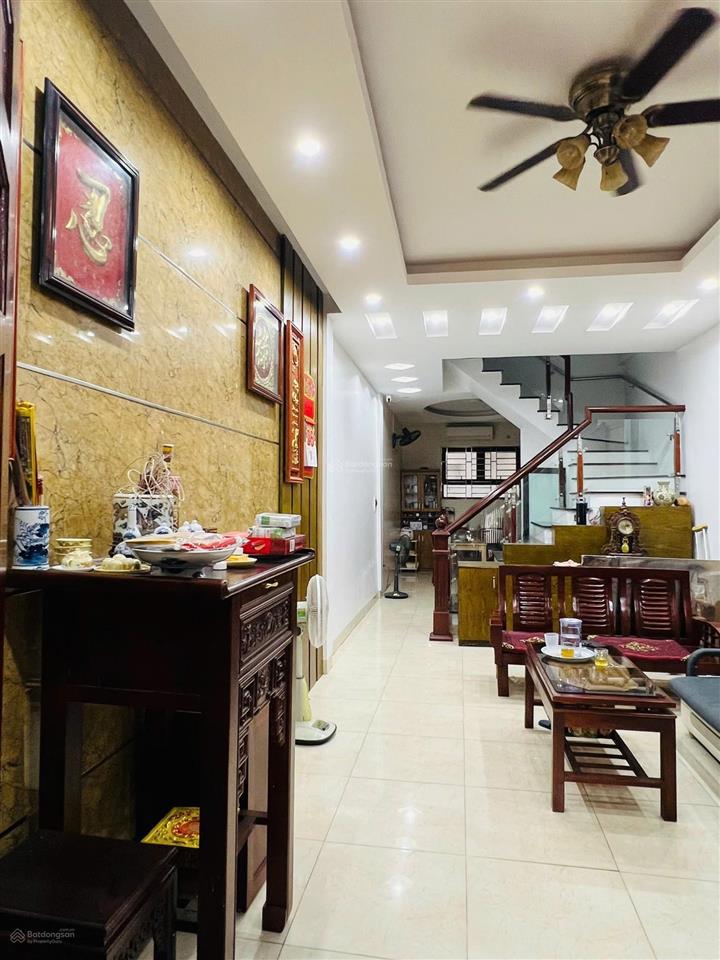 Bán nhà chùa hàcầu giấy10m ra phốô tô đỗ cửa5 tầng2 thoáng  full nội thất