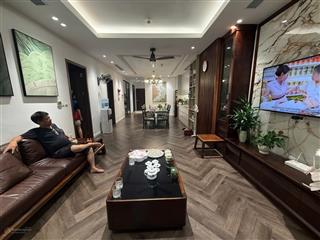 Bán căn hộ cao cấp royal city, tòa r2b hiếm nhà bán gần sân tennis131m4thang máy