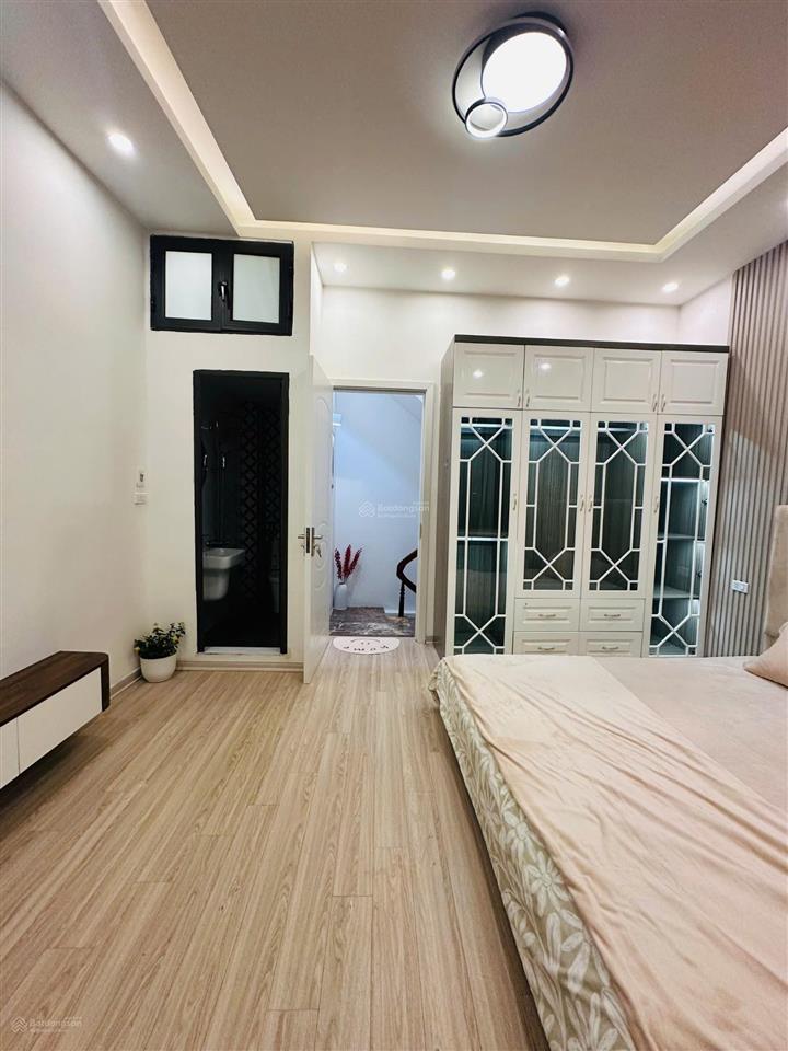 Vip ba đình  hàng xóm vin gallery 1 tỷ/mngõ ba gác tránh  cách phố vài bước chânfull nội thất 