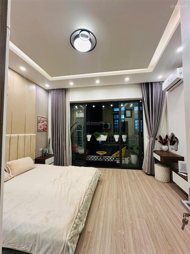 Vip ba đình  hàng xóm vin gallery 1 tỷ/mngõ ba gác tránh  cách phố vài bước chânfull nội thất 