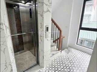 Nhà mới đẹp  vào ở luôn. thang máy/full nội thấtphố đê la thành sắp hoàn thiện đẹp nhất hà thành
