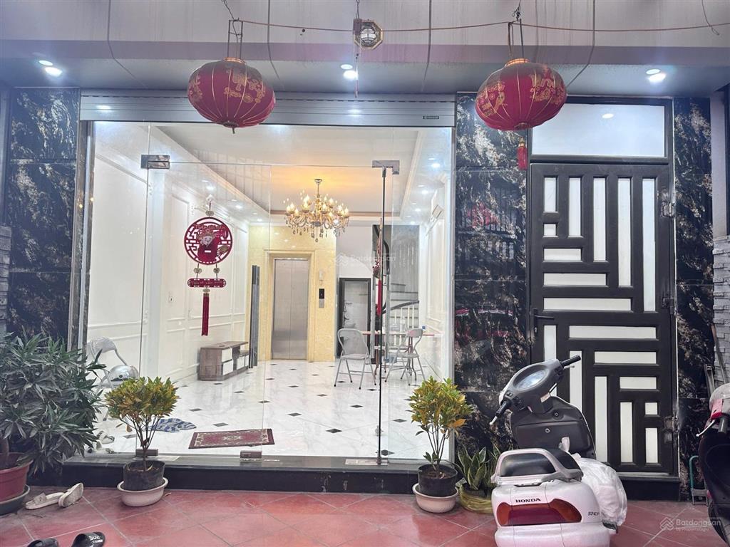Bán nhà phố kim ngưu hai bà trưng thang máy ôtô tránh dòng tiền 20 triệu/tháng  32m2  18,8tỷ