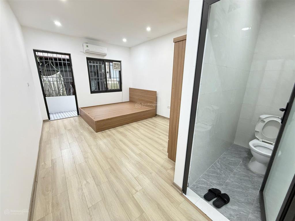 Hiếm!bán nhà mới đẹp ở ngaythang máy nhập khẩu ngõ thông thoáng ba gác tránhba bước chân ra phố