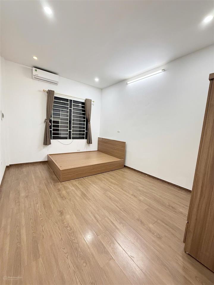 Hiếm!bán nhà mới đẹp ở ngaythang máy nhập khẩu ngõ thông thoáng ba gác tránhba bước chân ra phố